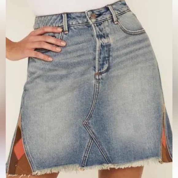 Driftwood denim mini skirt. Suede patch details. Medium wash. 16 1/2” length. - Picture 1 of 5